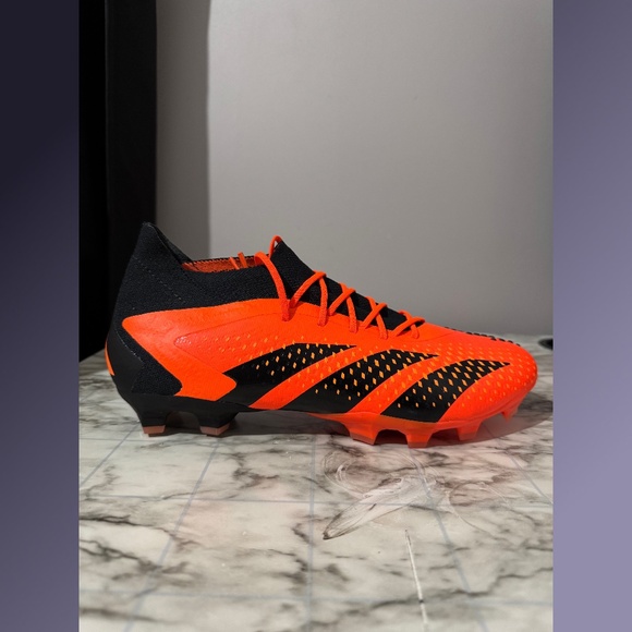 Adidas Predator Accuracy.1 FG Soccer Cleats Orange Black GW4625 Men’s Size 9 - Picture 2 of 10